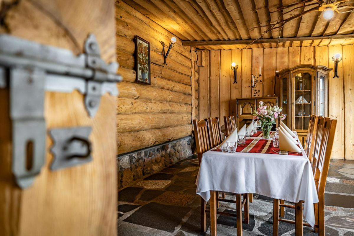 Zajazd Michalowo Buitenkant foto